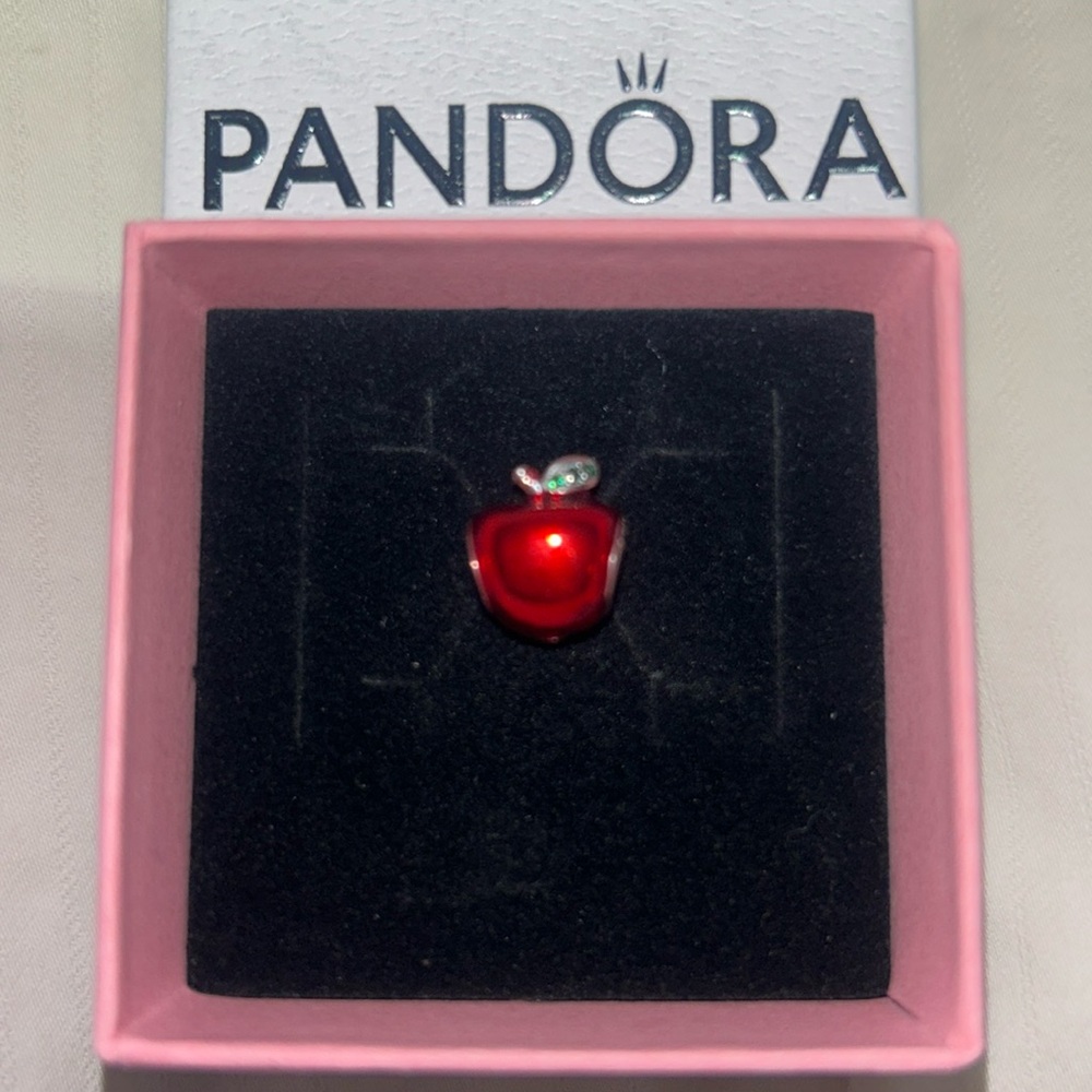 Pandora Snow White Apple Charm